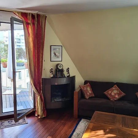 Appartamento De Charme Avec Terrasse Proche 5eme Arrdt